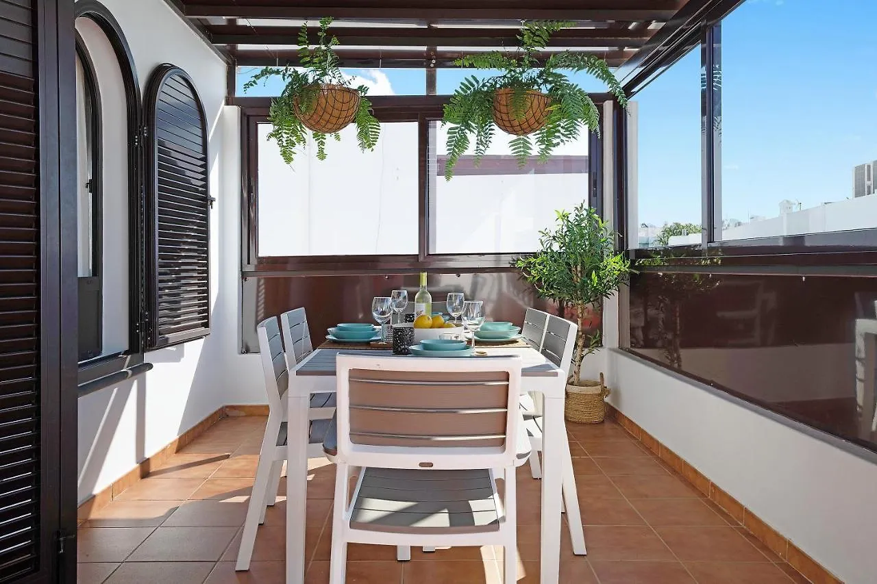 Apartamentos La Estrella III Playa Blanca  Spain
