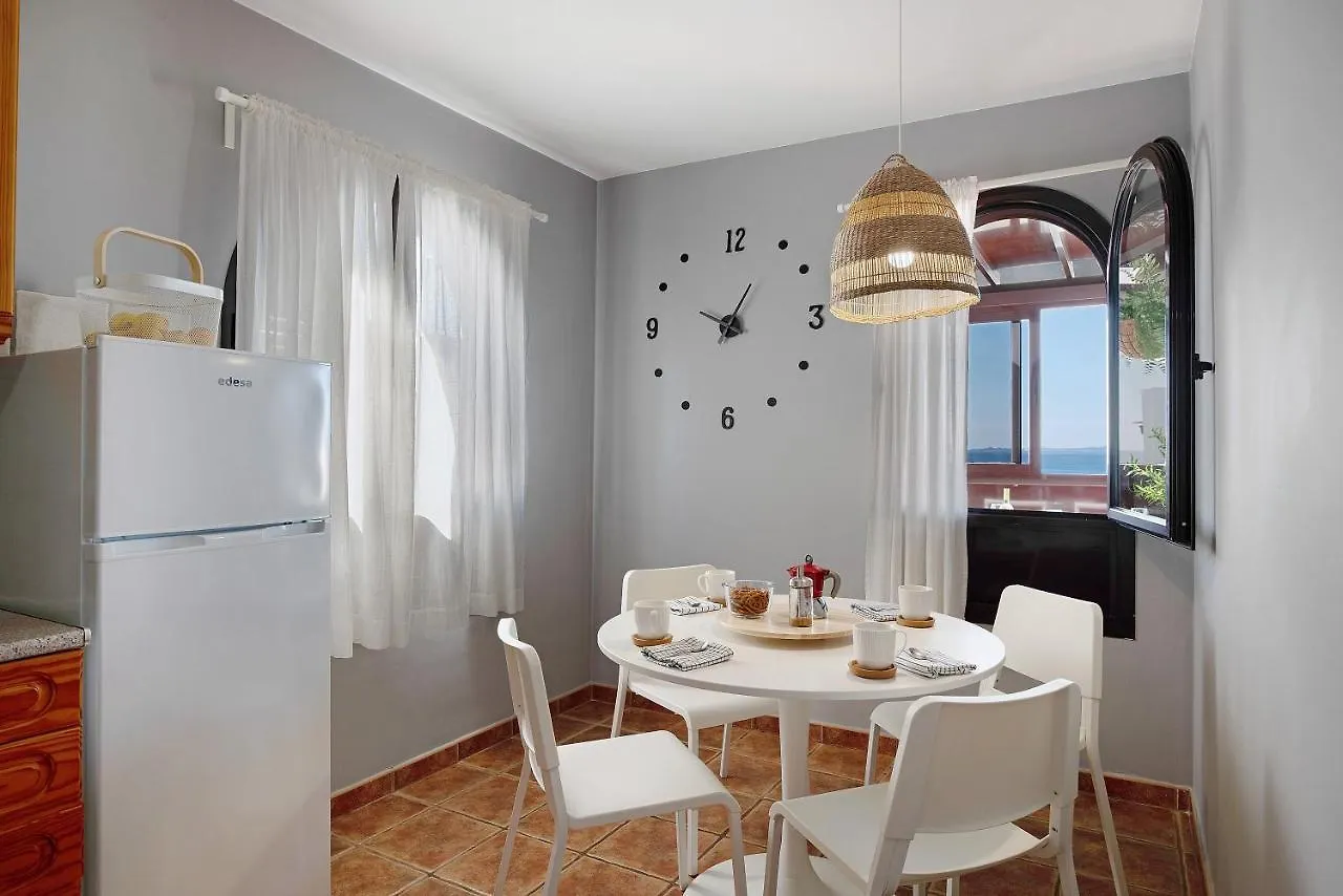 Apartamentos La Estrella III Playa Blanca  0*, Playa Blanca (Lanzarote) Spain