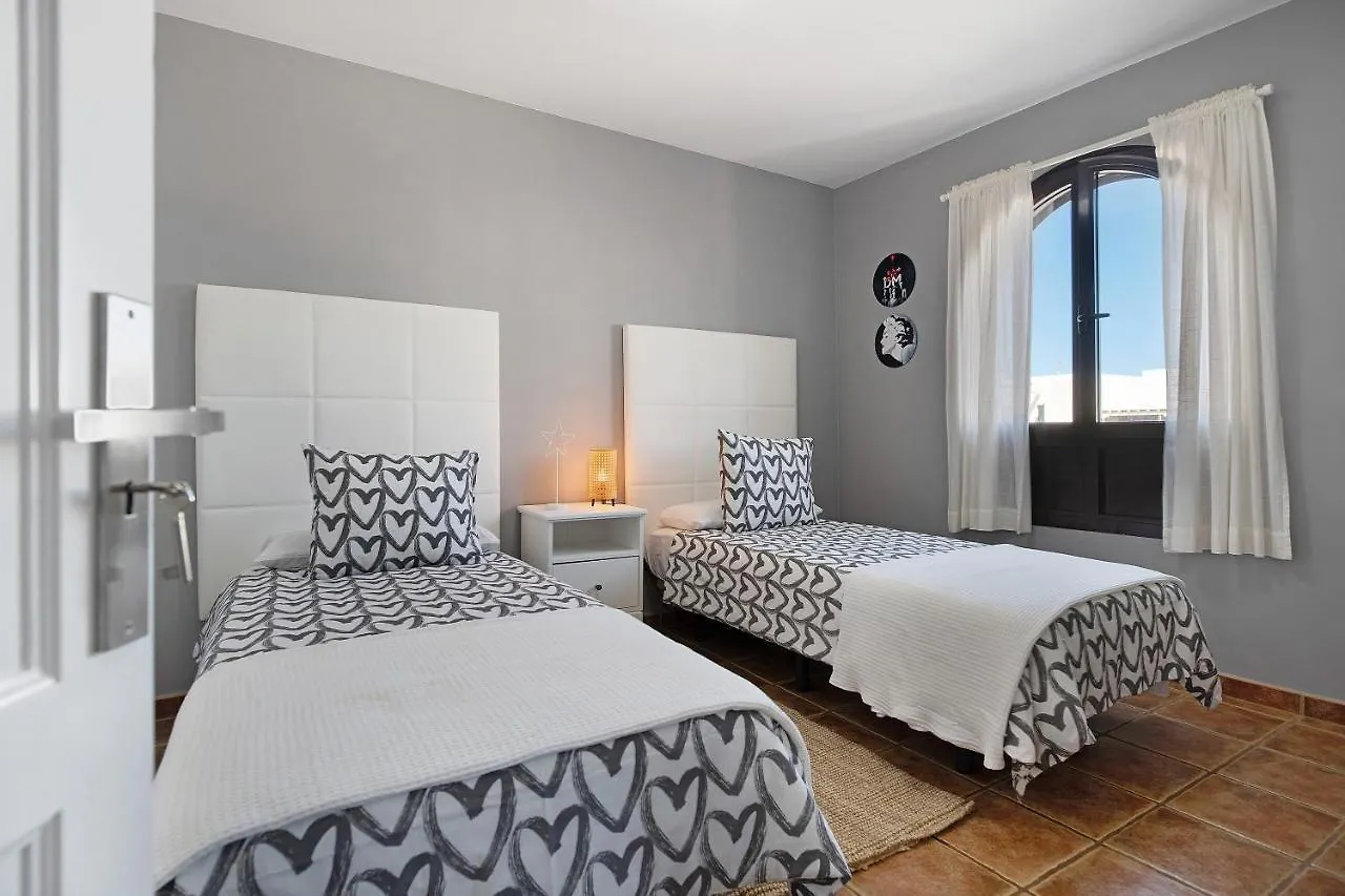 Apartamentos La Estrella III Playa Blanca  0*, Playa Blanca (Lanzarote) Spain
