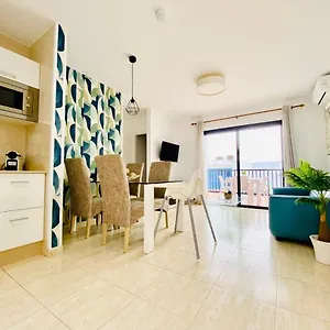 Sara 4 Apartment